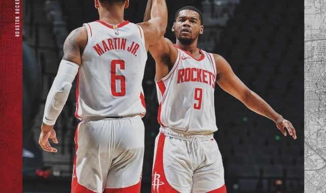 天天盈球即时比分直播-爆冷输火箭令波波大怒 约翰逊笑对“里程悲”