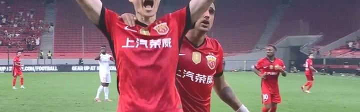 下半场开场仅1分钟，刘若钒包抄破门完成传射，海港2-1领先玉昆