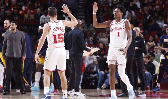 天天赢球-火箭小将持续进步！近五场助攻数仅次东哈 已成值得信任的持球手