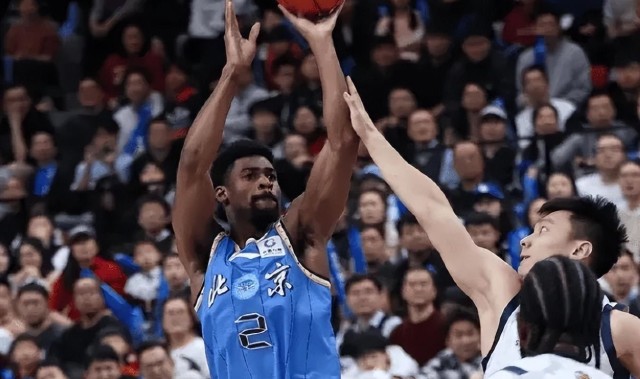 天天赢球-北京110-118深圳 球员评价：3人优秀，3人良好，6人低迷