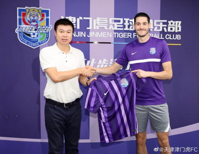 1629459384587024443.jpg 0026qZfdly1gtnh9ktenvj63xz321npf02.jpg